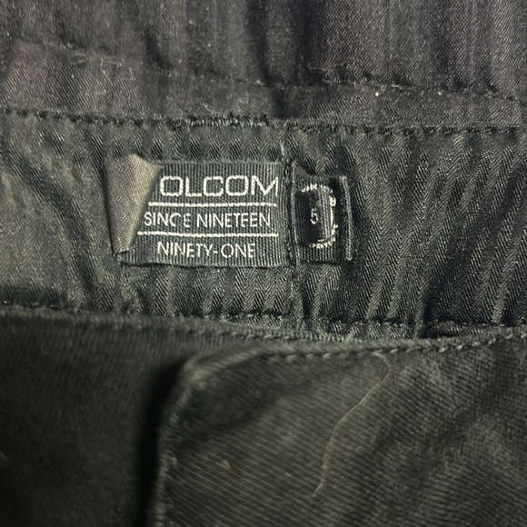 Women’s size 5 black slacks - Picture 2 of 4